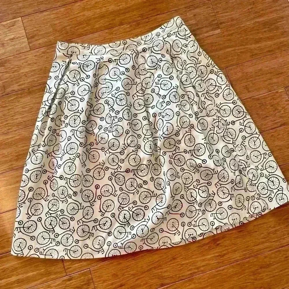 IXIA ModCloth Cream Black Bicycle Print Pleated Skirt Women’s Size Small